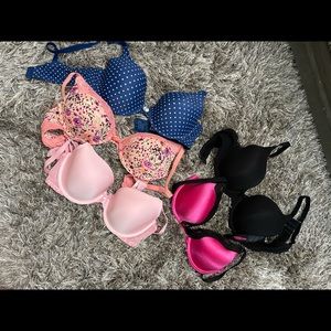 Bundle of 5 bras.